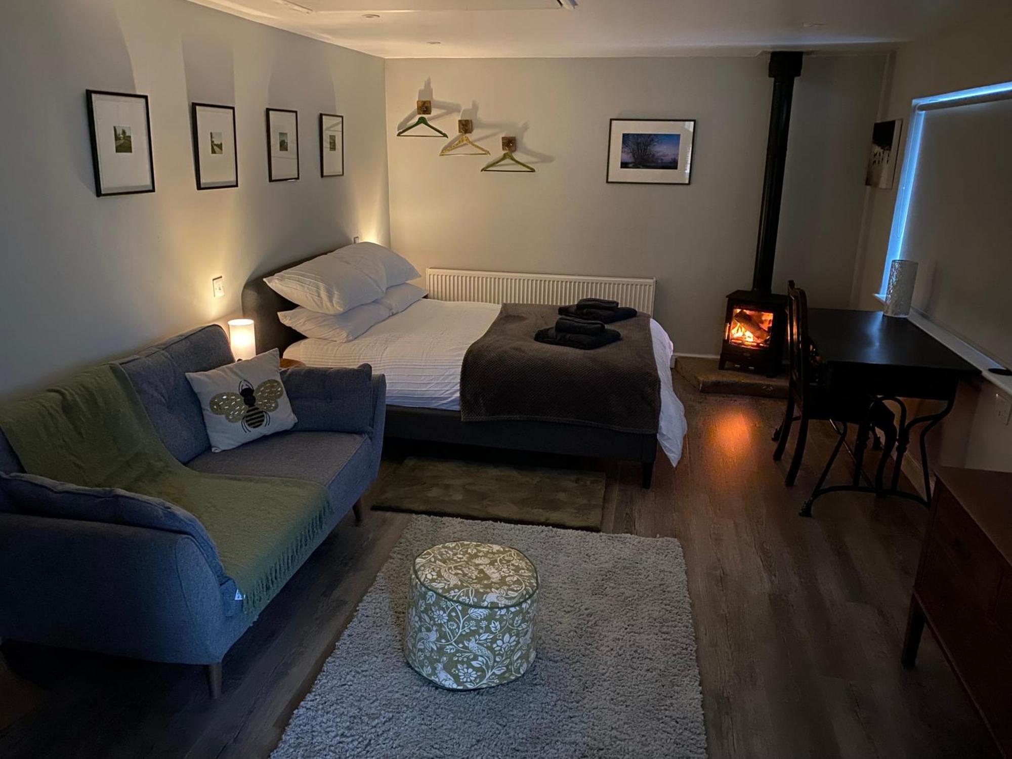 Spalding - Self Contained Studio Double - An Extra Single Bed Can Be Provided Esterno foto